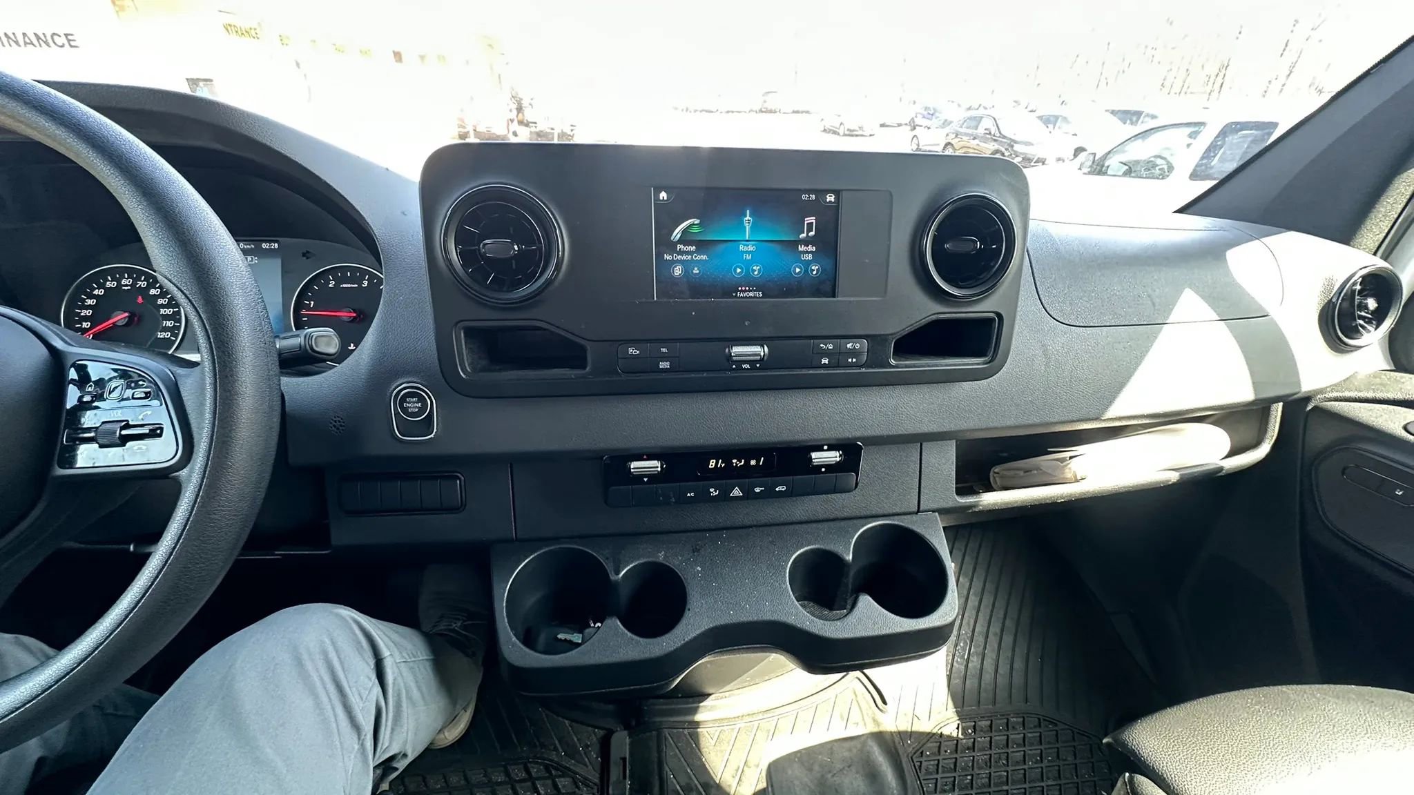 Used 2022 Mercedes-Benz Sprinter 4500 image 19