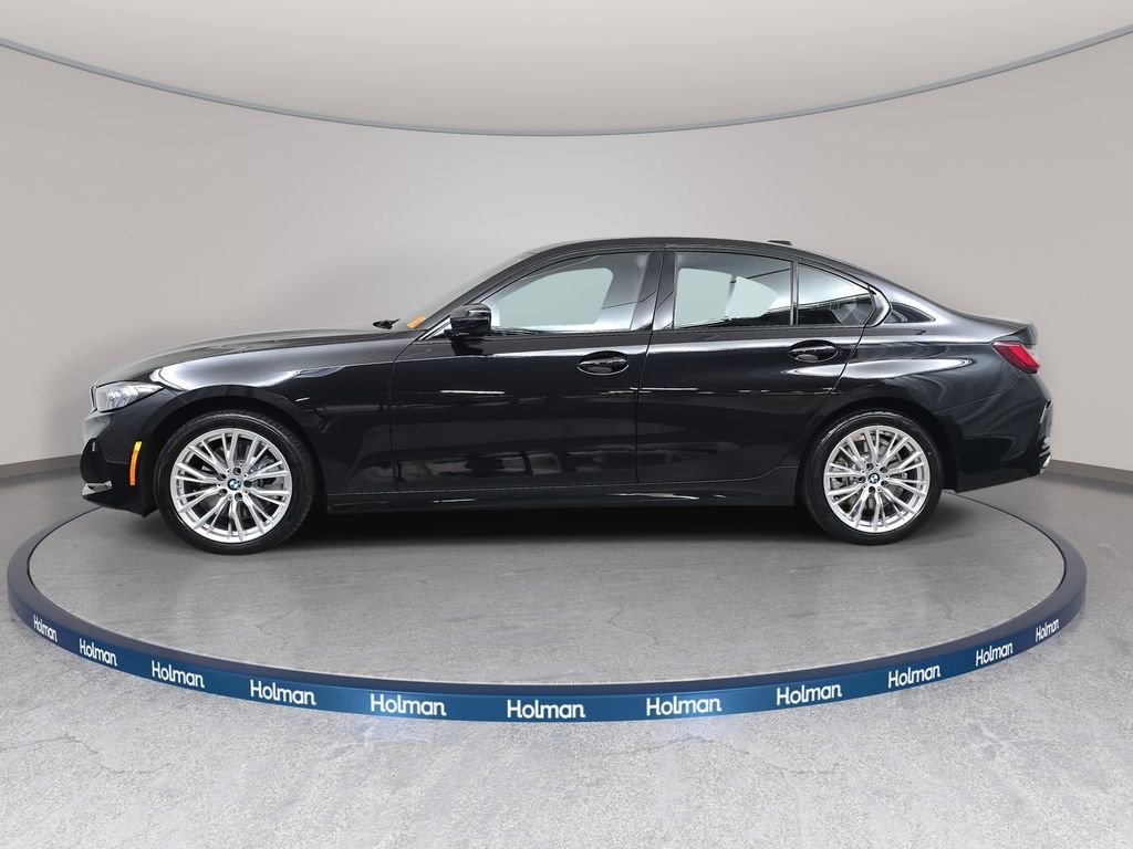Used 2023 BMW 330i xDrive Sedan w/ Driving Assistance Package image 9