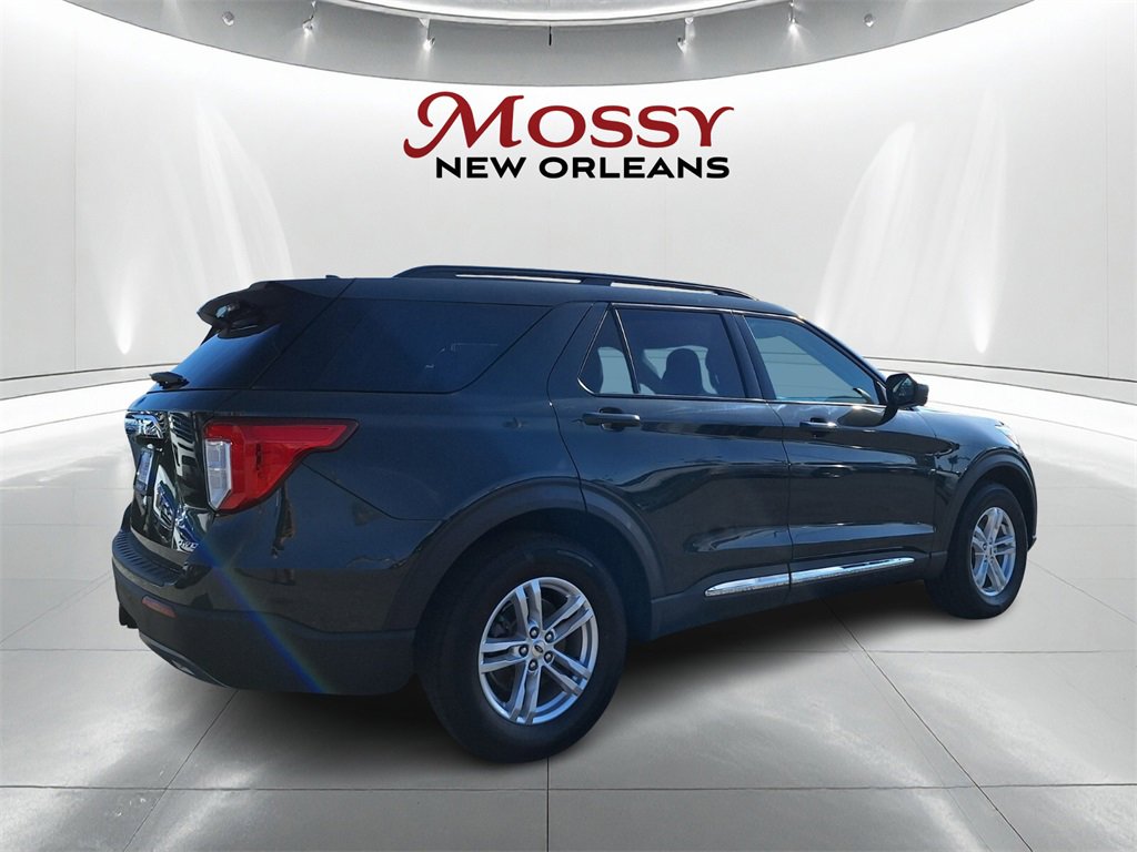 Used 2022 Ford Explorer XLT w/ Equipment Group 202A image 5