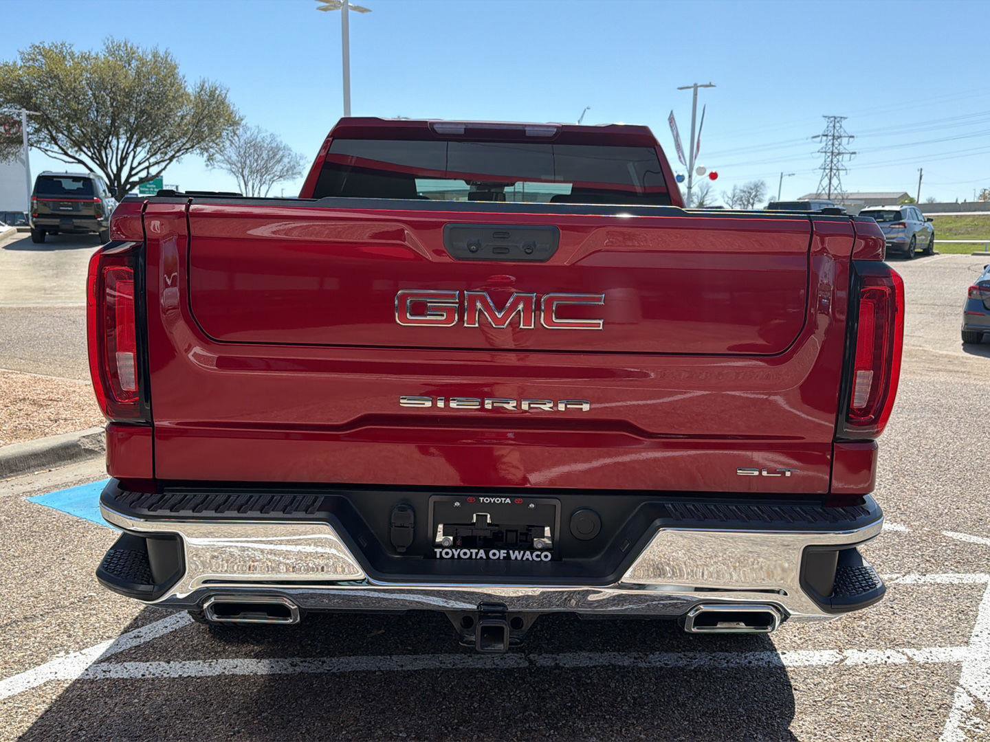 Used 2023 GMC Sierra 1500 SLT image 5