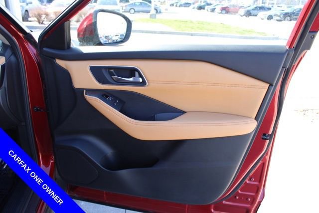 Used 2021 Nissan Rogue Platinum image 19