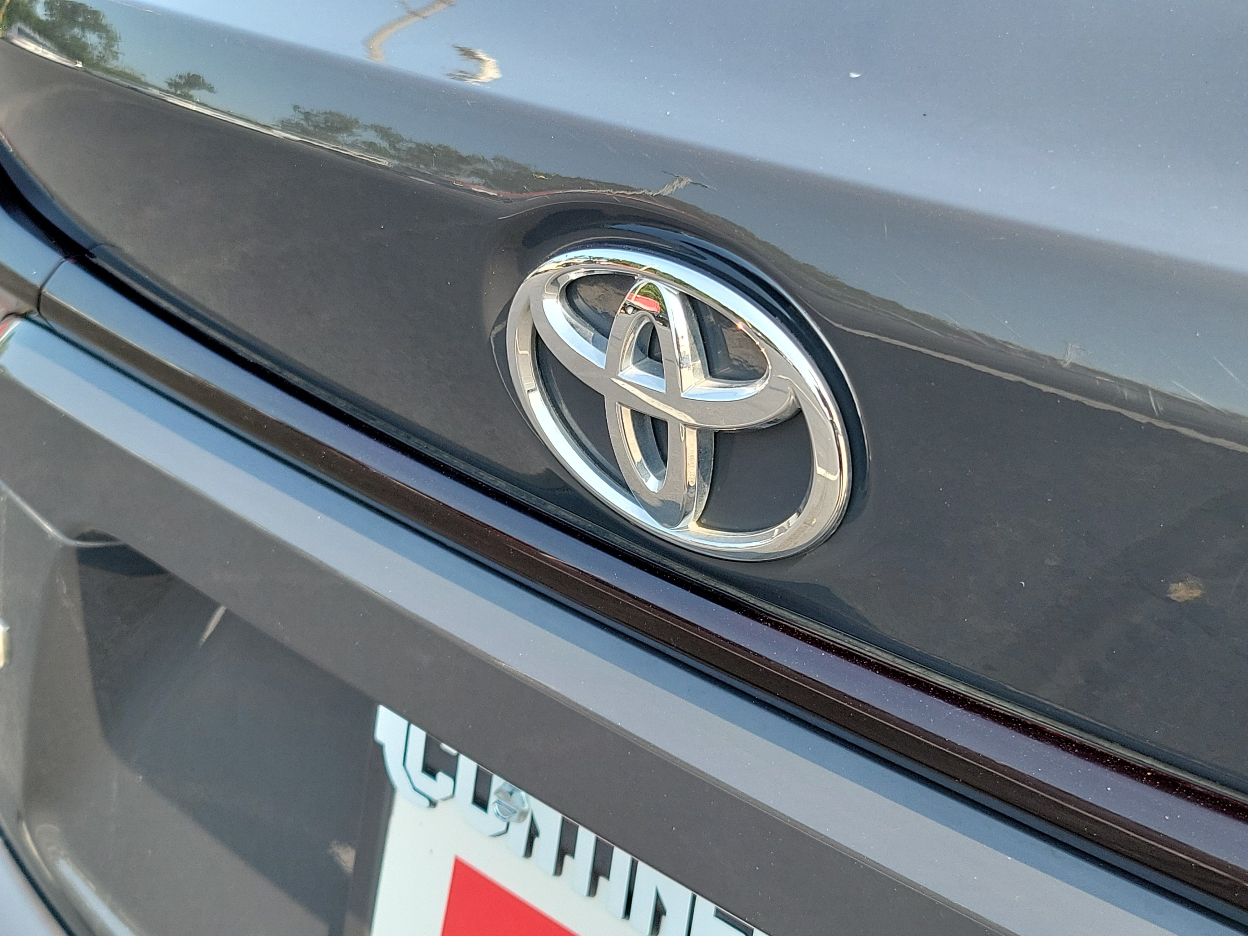 Certified 2025 Toyota Corolla LE FWD image 8