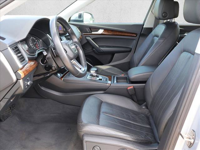 Used 2020 Audi Q5 2.0T Premium w/ Convenience Package AWD/4WD image 23