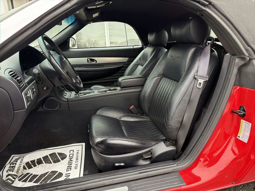 Used 2005 Ford Thunderbird image 13
