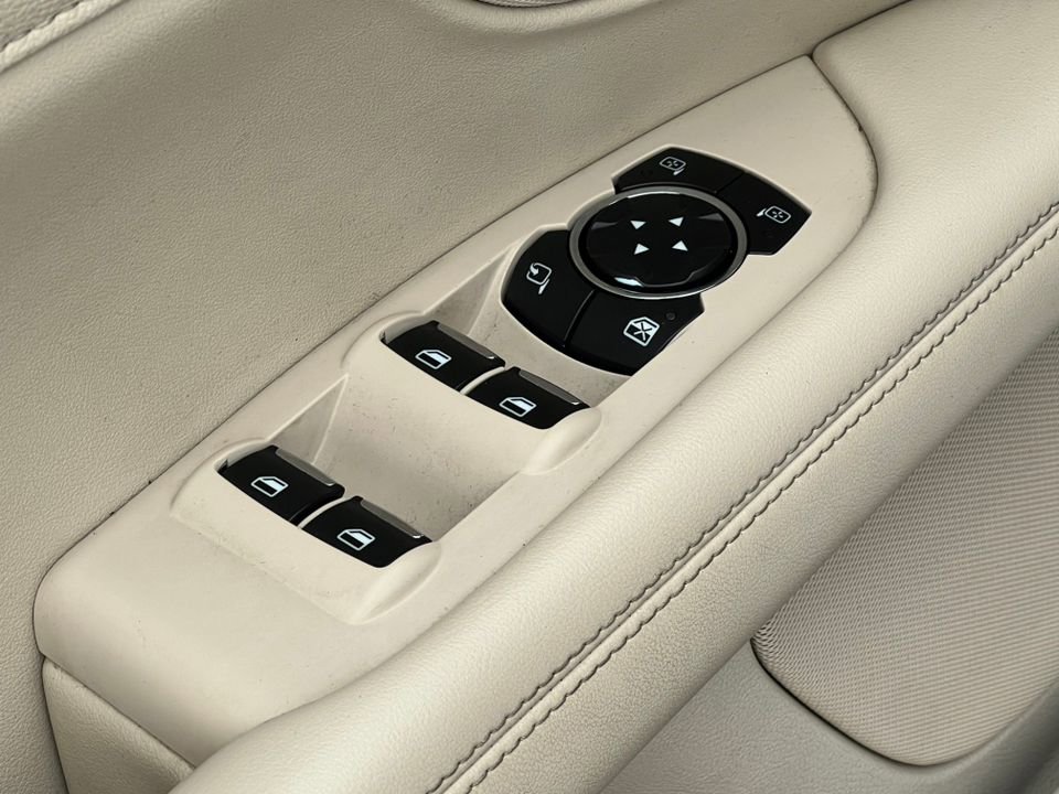 Used 2020 Lincoln MKZ Reserve w/ Monochromatic Package AWD/4WD image 14