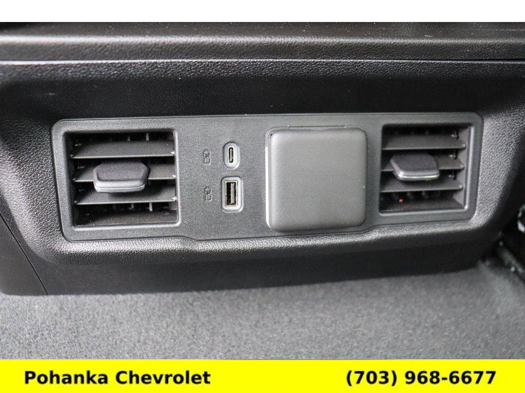 Used 2024 Chevrolet Silverado 1500 LT image 23