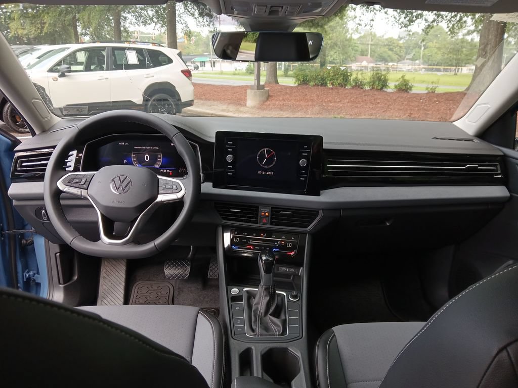 New 2026 Volkswagen Jetta SE FWD image 12