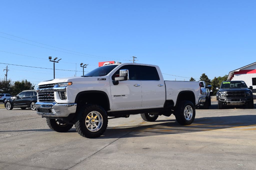 Used 2021 Chevrolet Silverado 2500 LTZ image 2