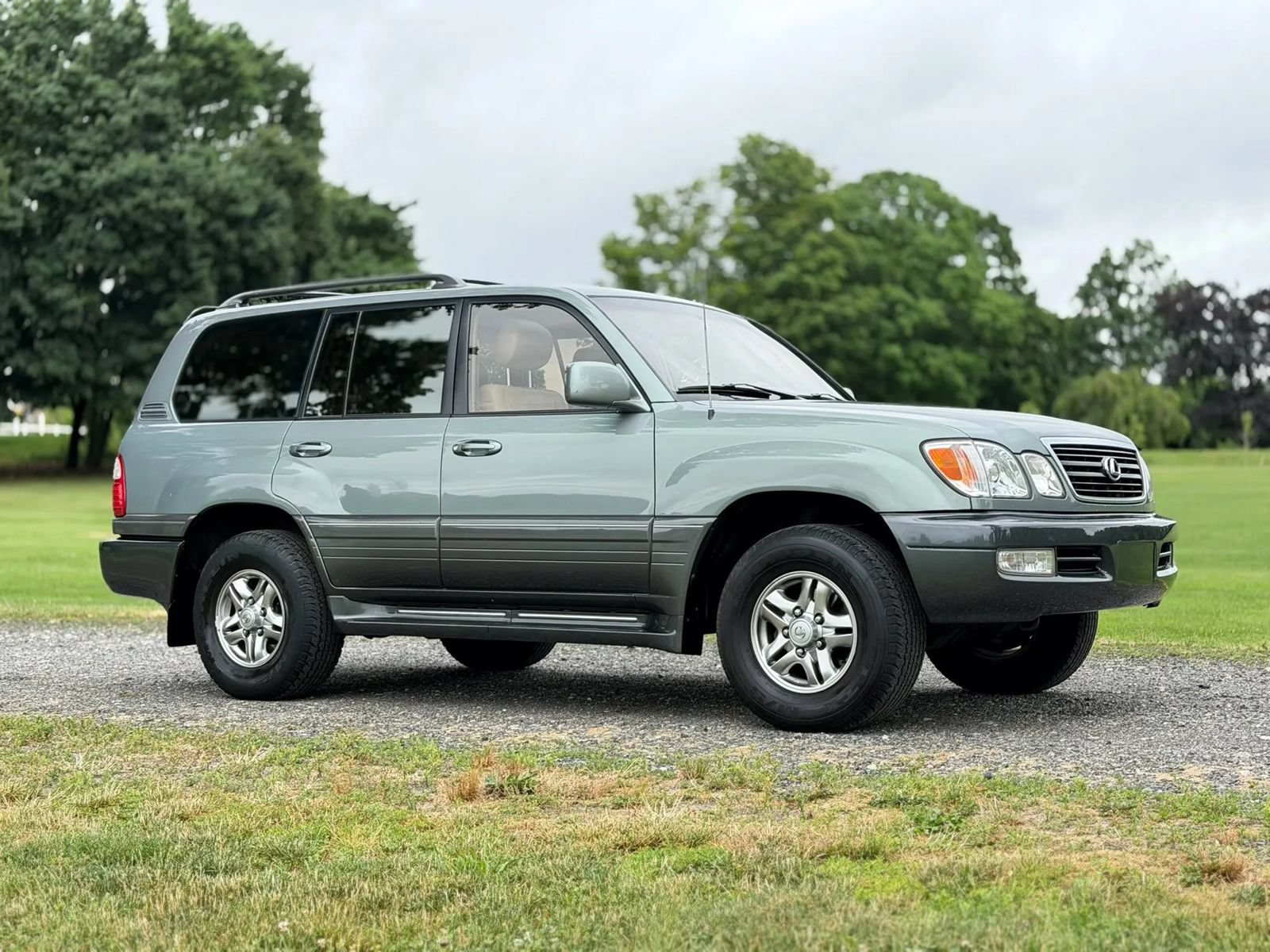 Used 2001 Lexus LX 470 4WD image 8