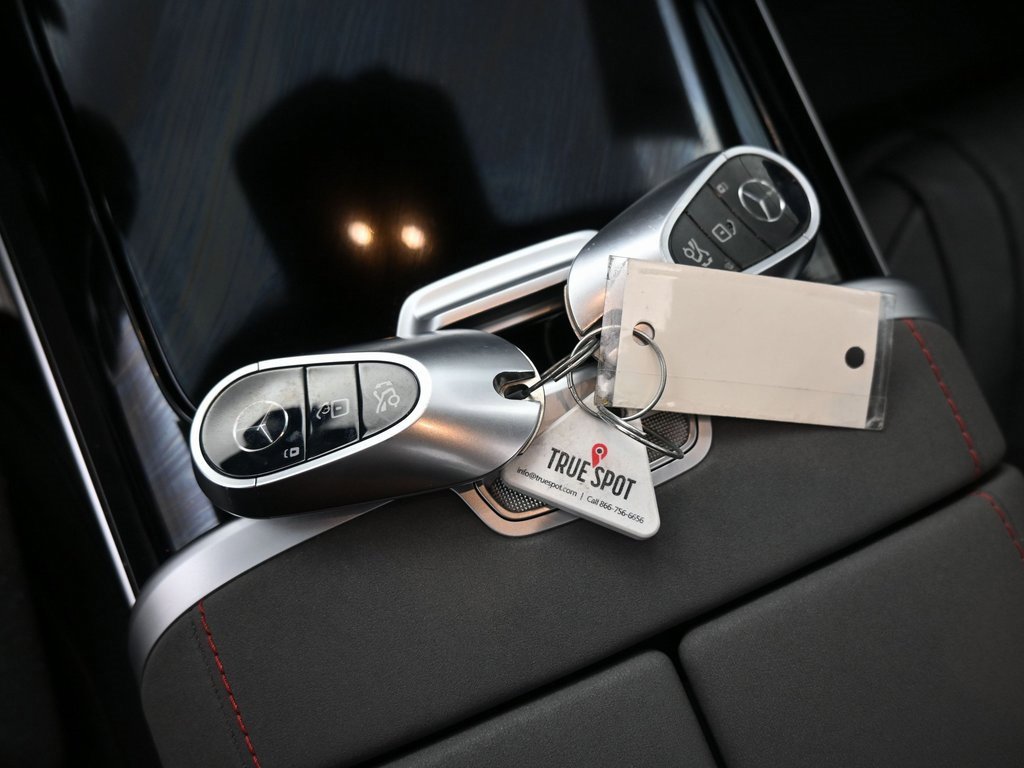 Used 2022 Mercedes-Benz EQS 450+ Sedan image 11