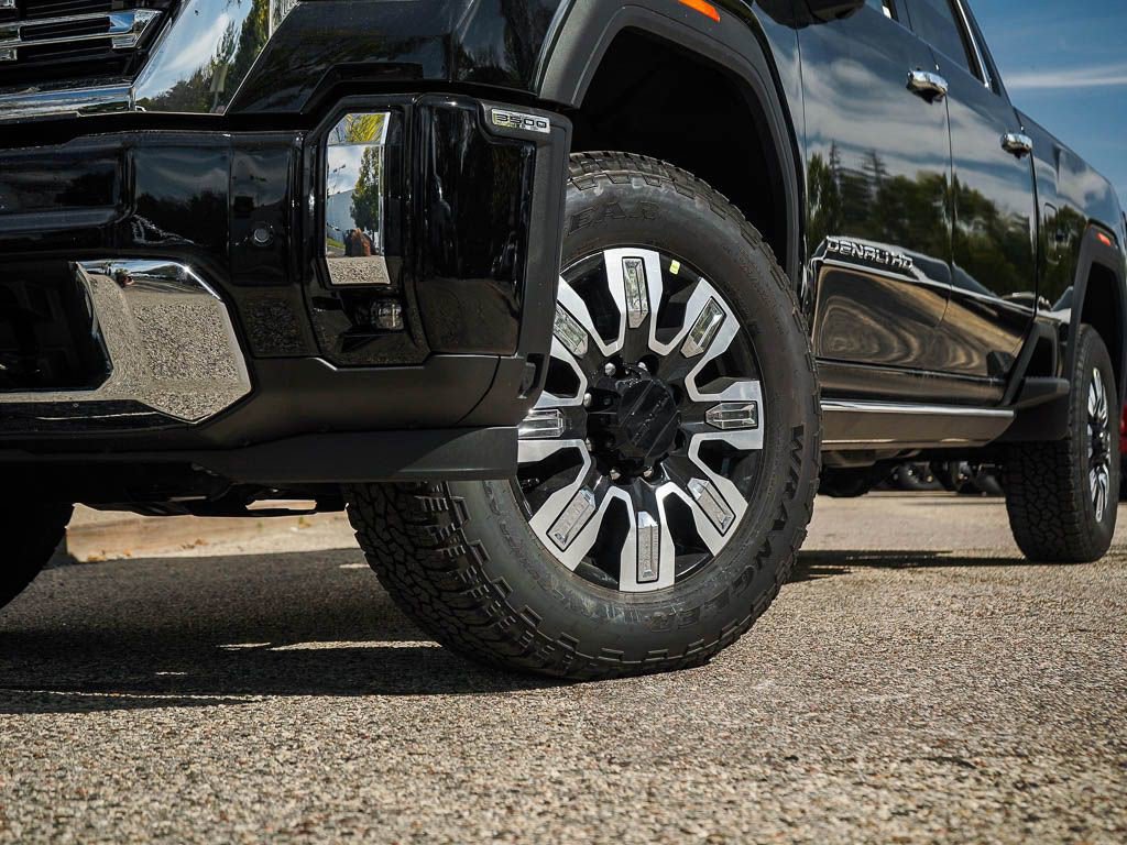 New 2026 GMC Sierra 3500 Denali w/ Denali Reserve Package image 6