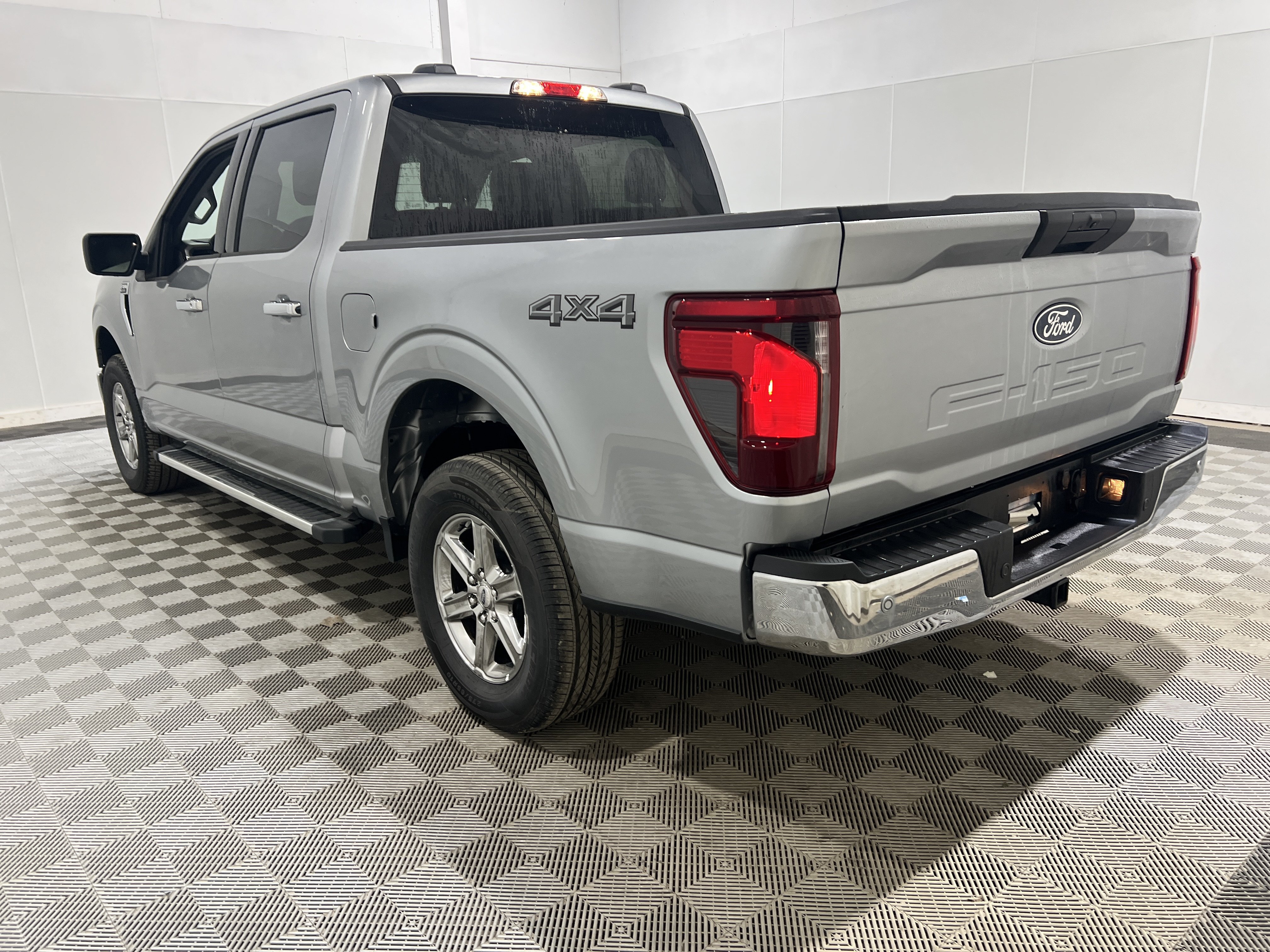 Used 2025 Ford F150 XLT w/ Equipment Group 301A Standard AWD/4WD image 2