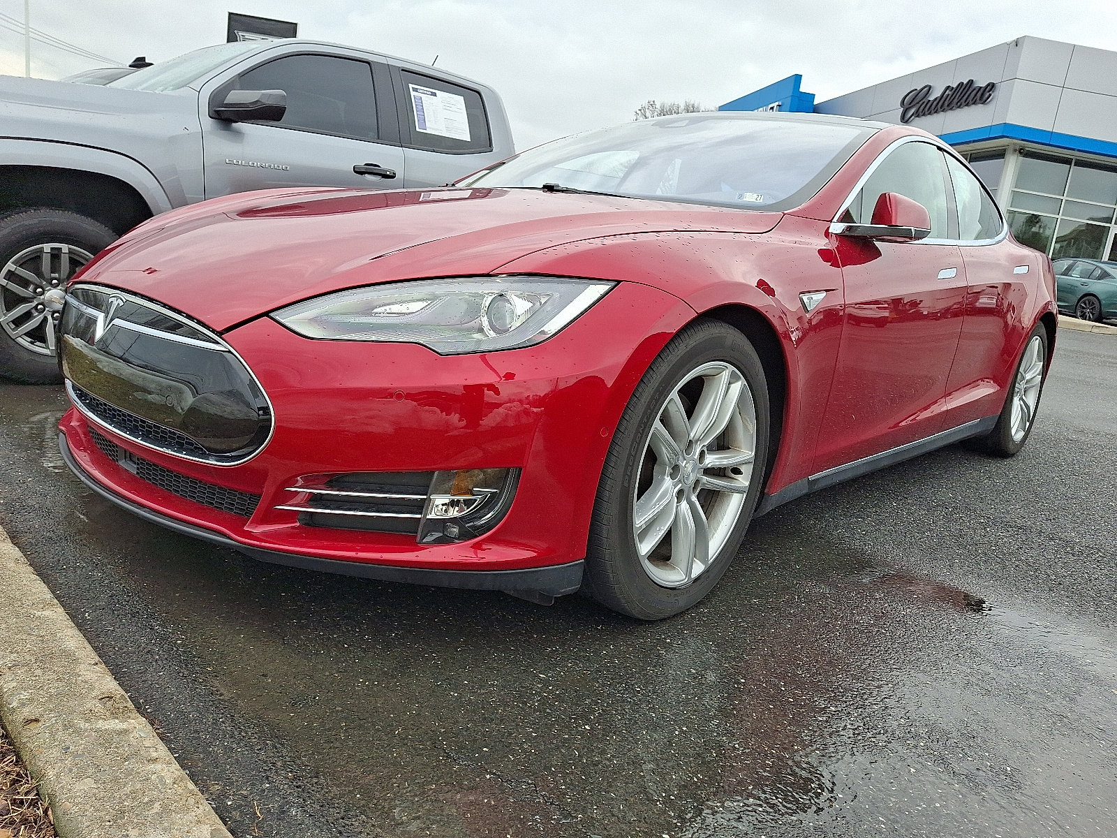 Used 2015 Tesla Model S 90D image 2