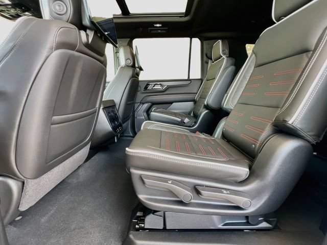 New 2026 GMC Yukon XL AT4 Ultimate AWD/4WD image 17