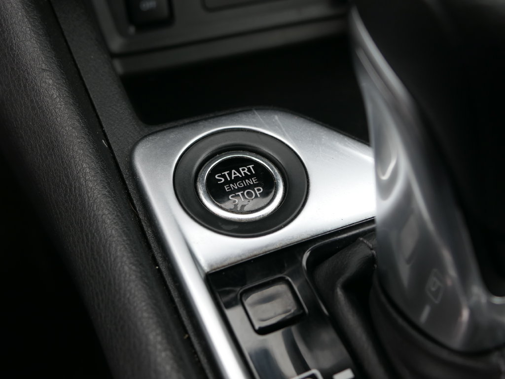Used 2024 Nissan Sentra SV FWD image 20