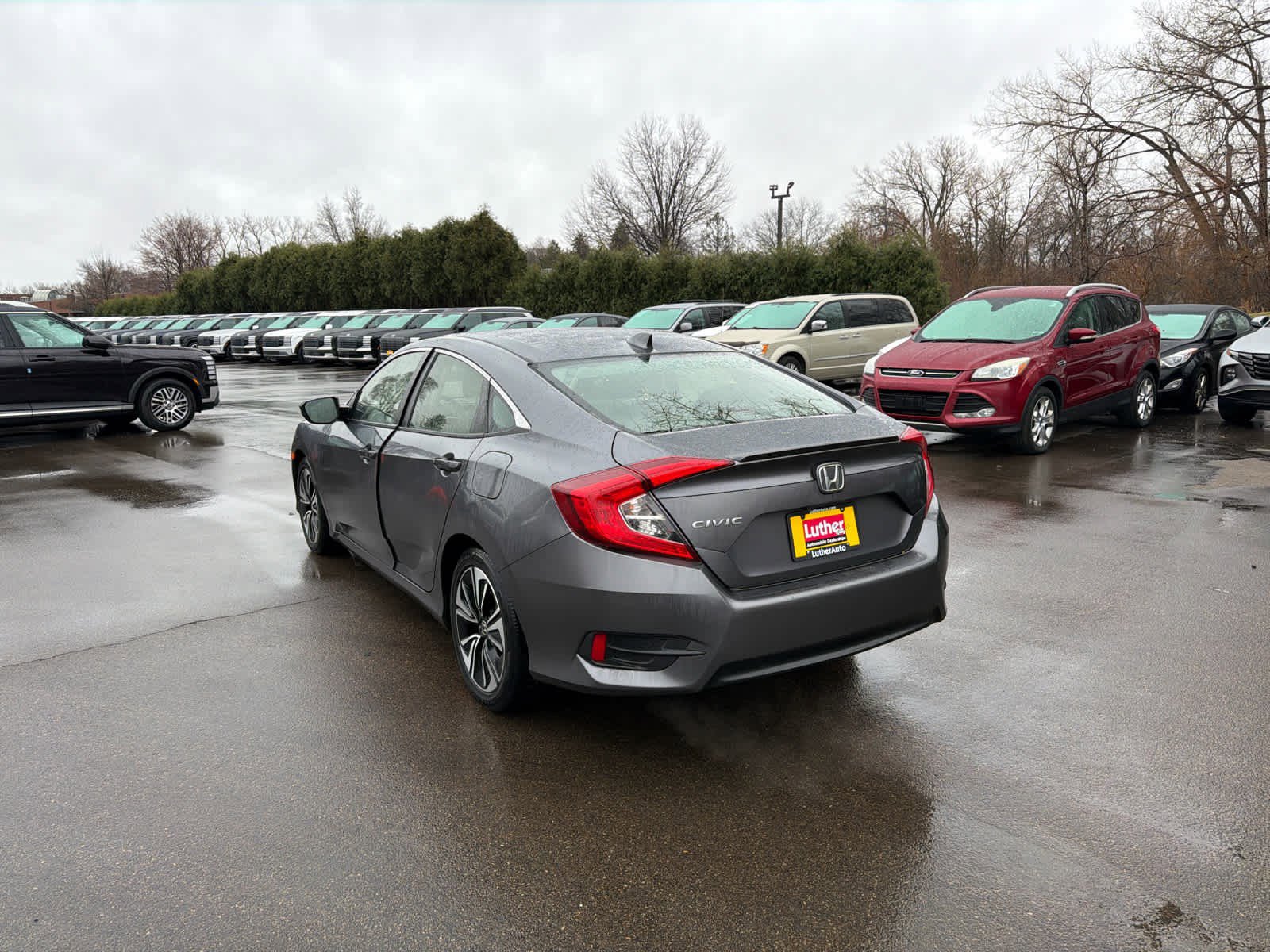 Used 2018 Honda Civic EX-L image 3