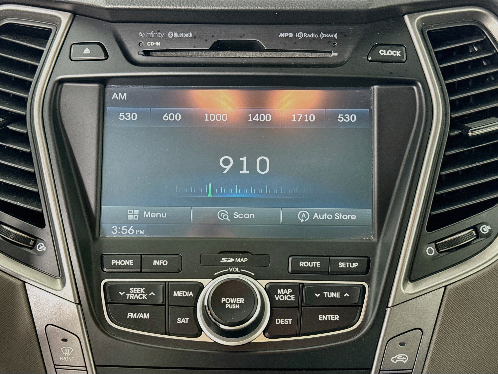 Used 2016 Hyundai Santa Fe Sport 2.0T w/ Option Group 05 AWD/4WD image 15