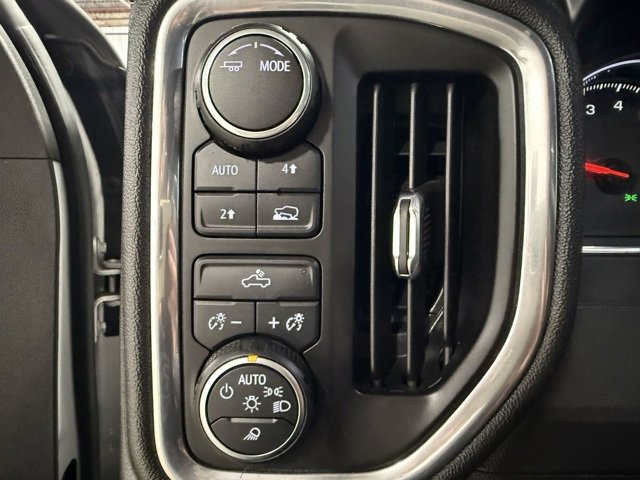 Used 2020 Chevrolet Silverado 1500 LT w/ True North Edition image 15