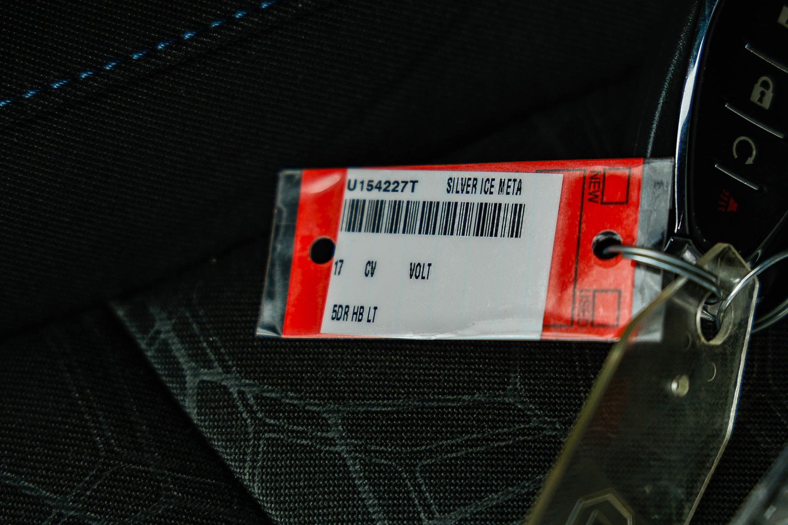 Used 2017 Chevrolet Volt LT w/ Comfort Package image 7