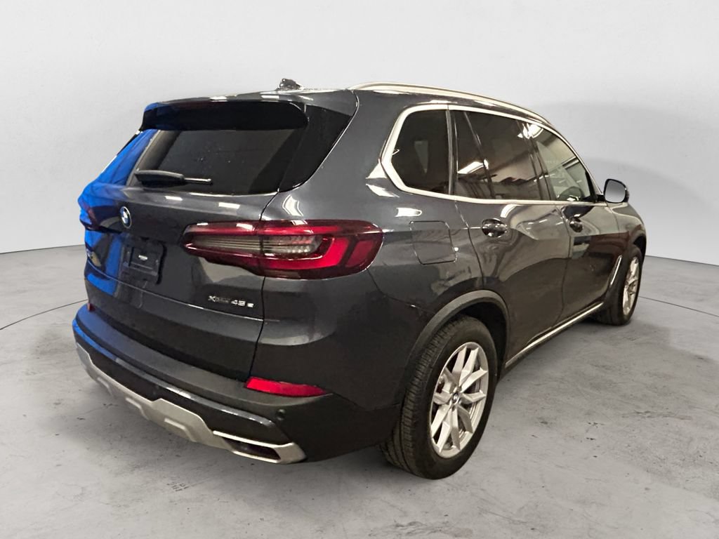 Used 2021 BMW X5 xDrive45e w/ Premium Package AWD/4WD image 5
