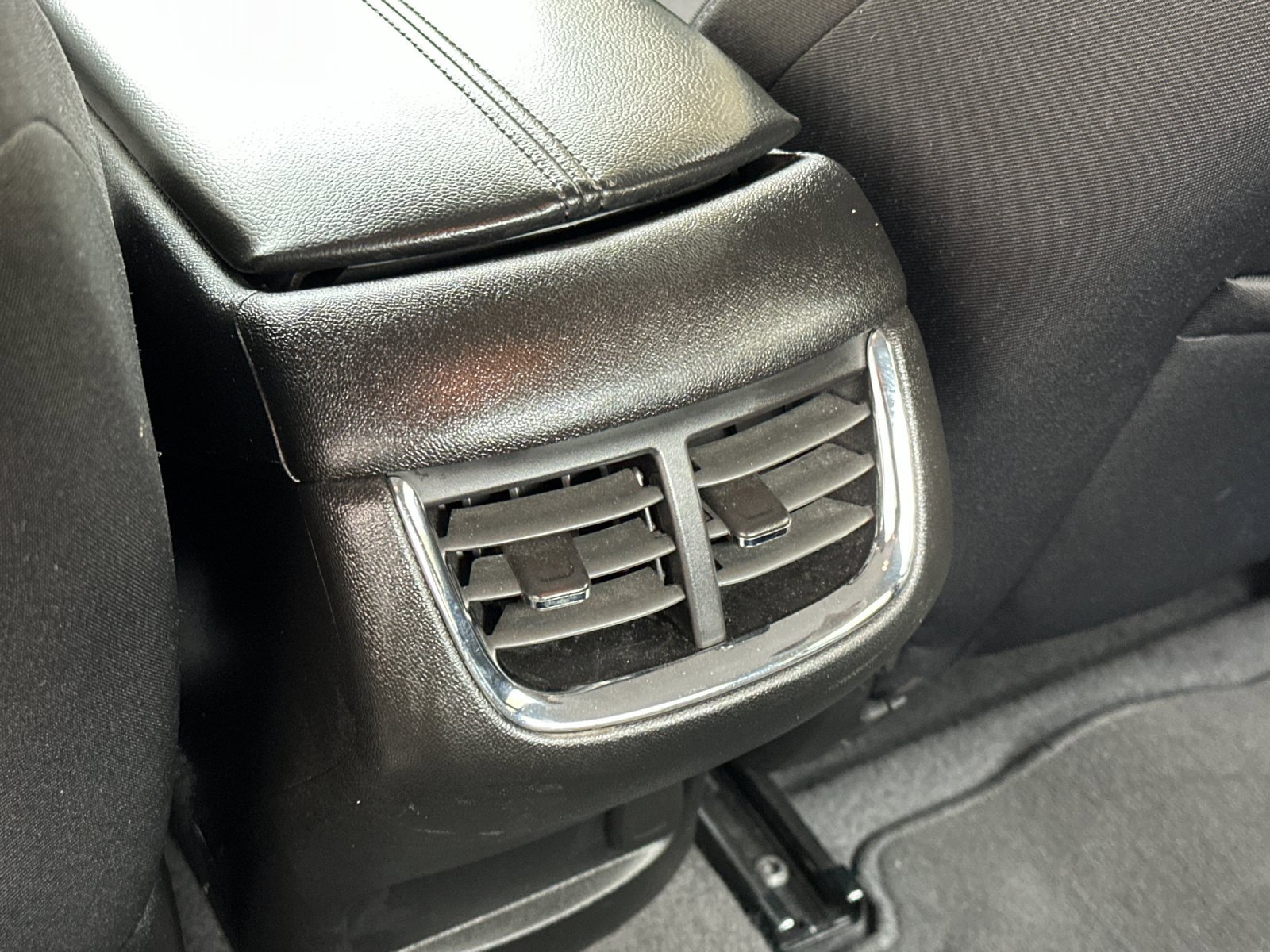 Used 2023 Chevrolet Malibu LT image 14