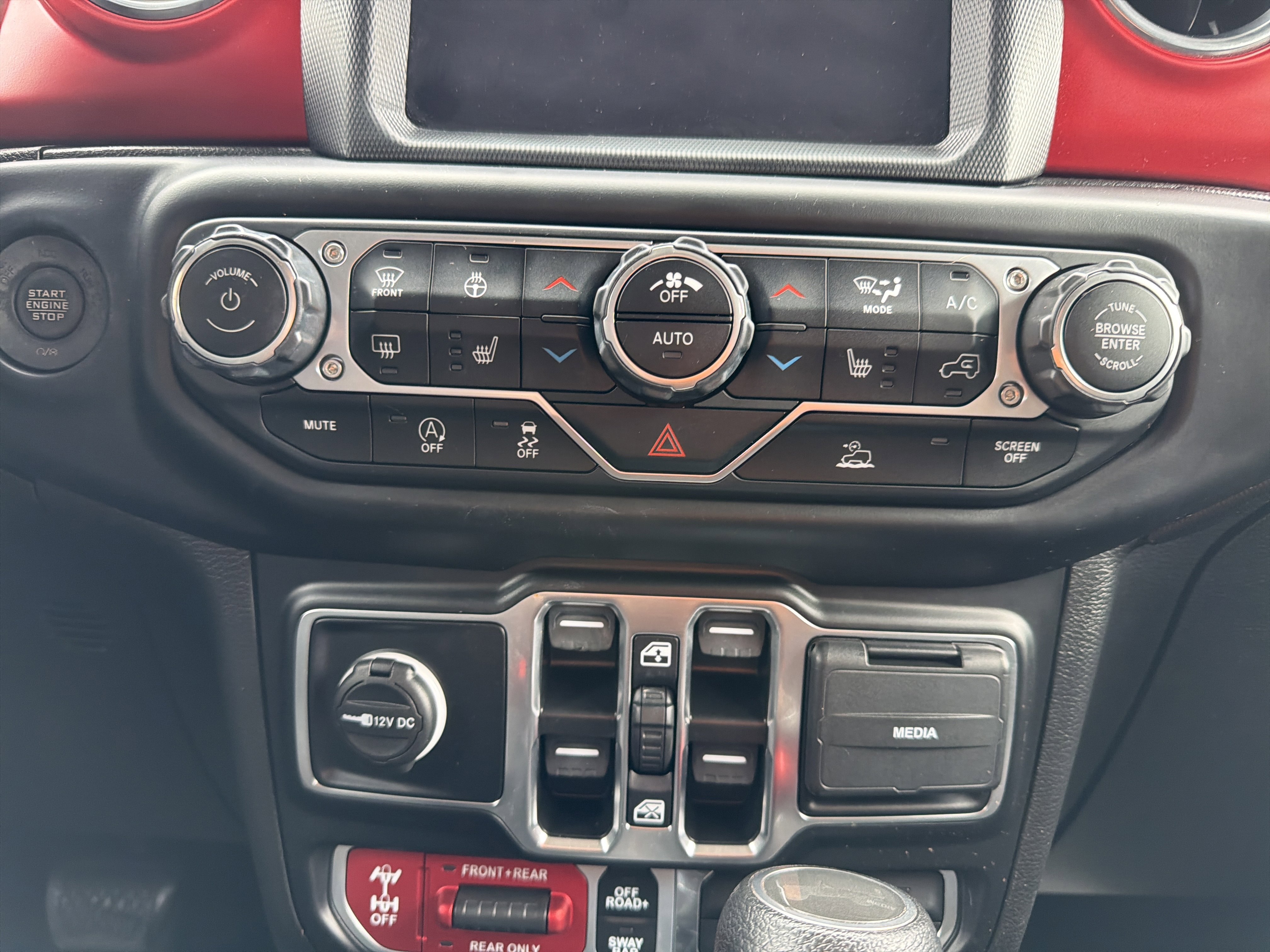 Used 2023 Jeep Wrangler Unlimited Rubicon w/ LED Lighting Group image 20