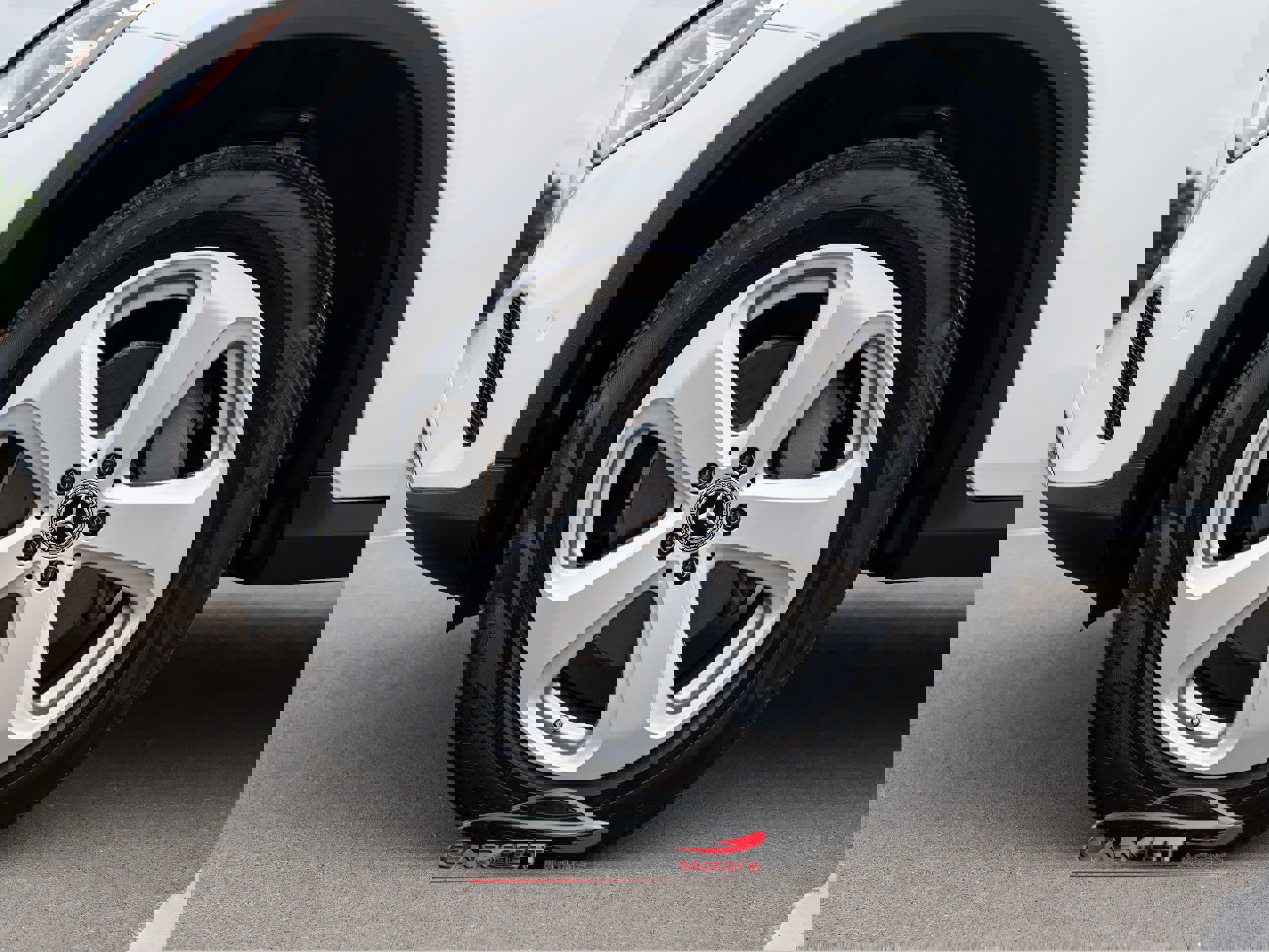 Used 2020 Mercedes-Benz GLC 300 4MATIC image 9