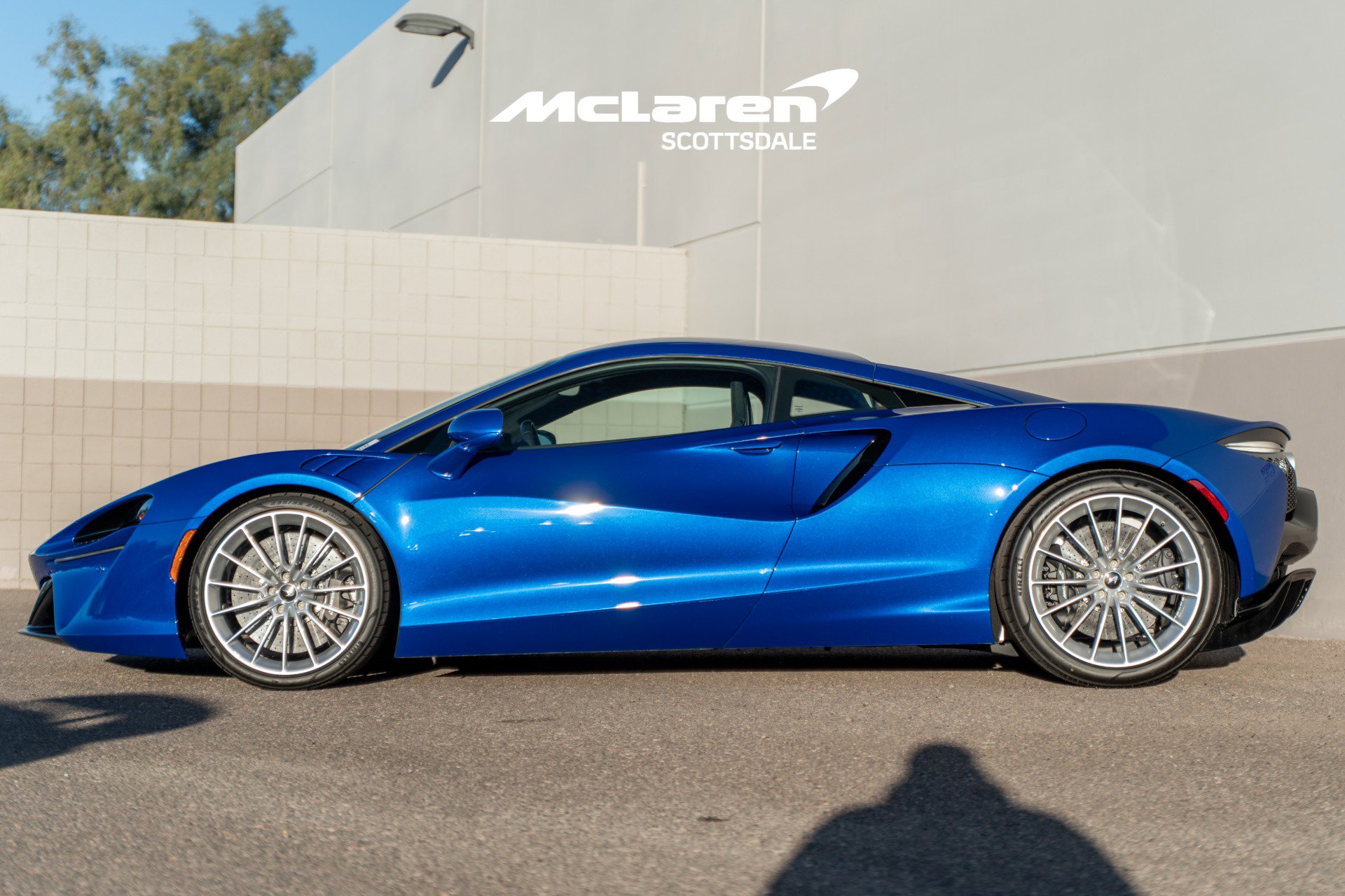 New 2026 McLaren Artura image 4