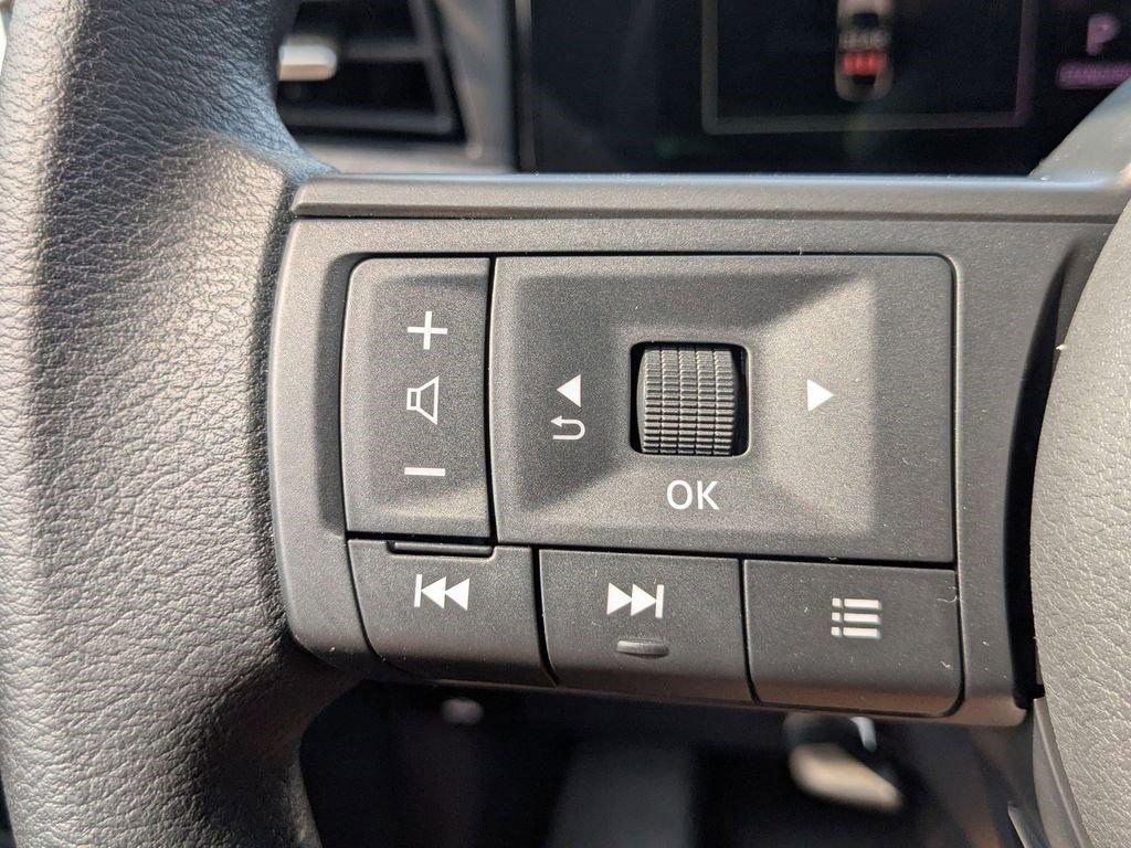 New 2025 Nissan Kicks SV w/ SV Premium Package AWD/4WD image 39
