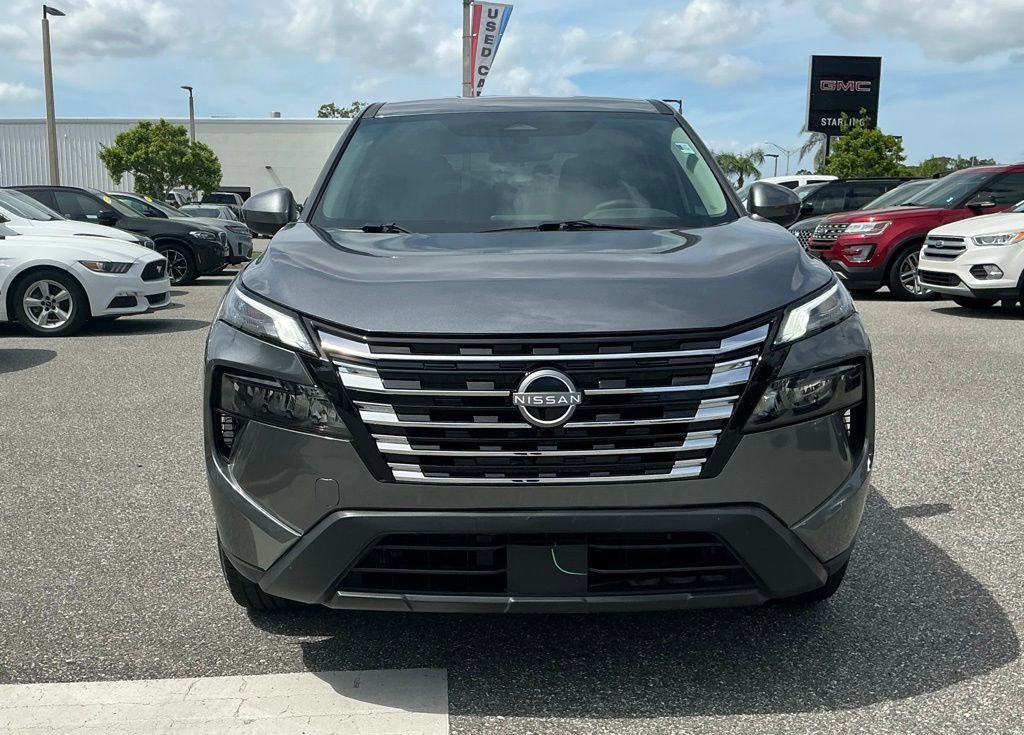 Used 2026 Nissan Rogue SV FWD image 14