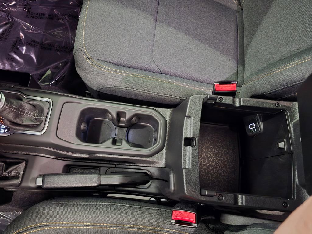 Used 2025 Jeep Wrangler Sport S image 29