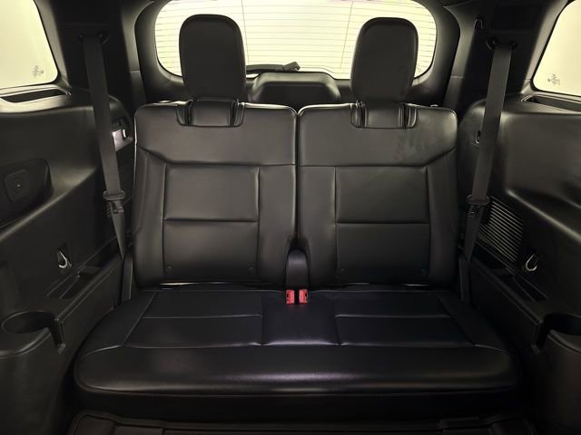Used 2025 Ford Explorer ST-Line w/ Premium Package image 12