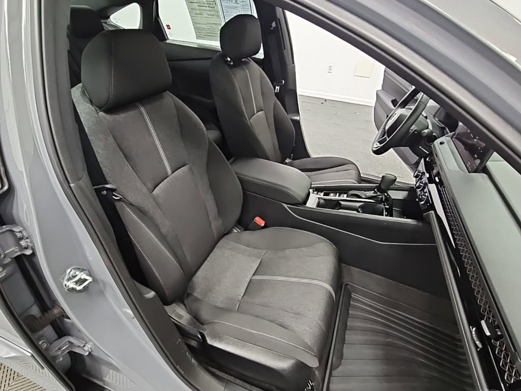 Used 2025 Honda Accord Sport image 41