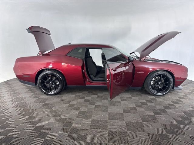 Used 2021 Dodge Challenger R/T image 13