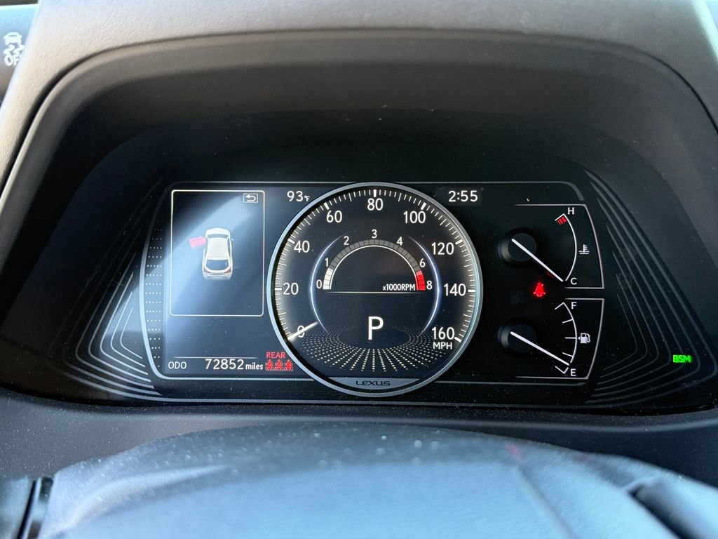 Used 2019 Lexus UX 200 image 18