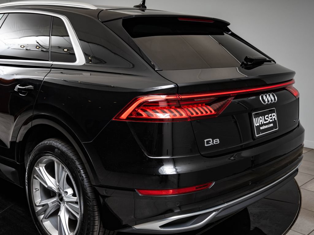 Used 2022 Audi Q8 Premium Plus AWD/4WD image 9