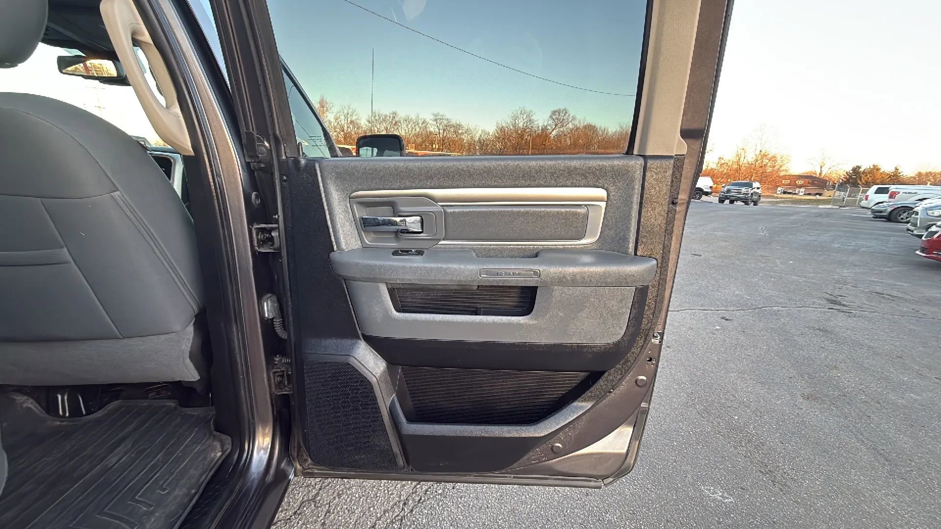 Used 2015 RAM 1500 Big Horn image 15