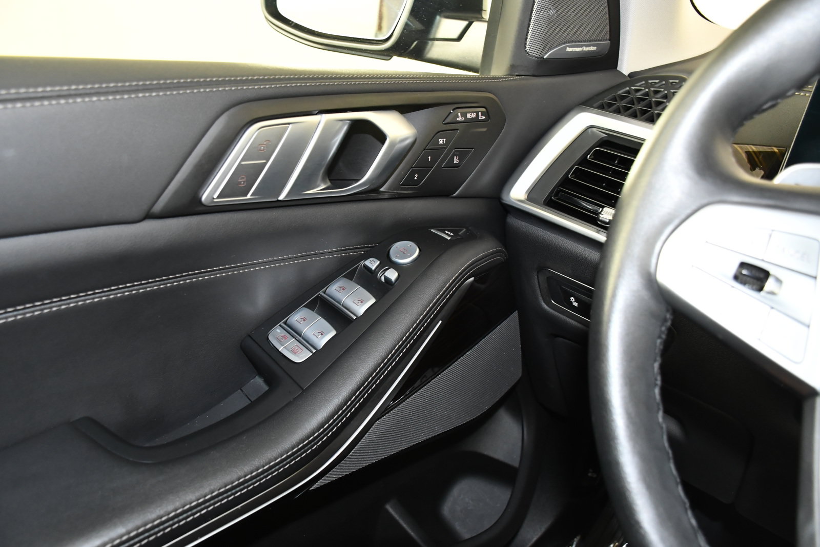 Used 2026 BMW X7 xDrive40i AWD/4WD image 31