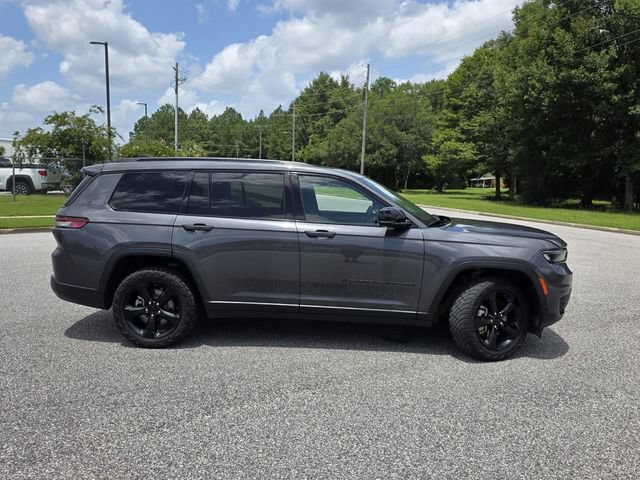 Used 2023 Jeep Grand Cherokee L Laredo AWD/4WD image 36