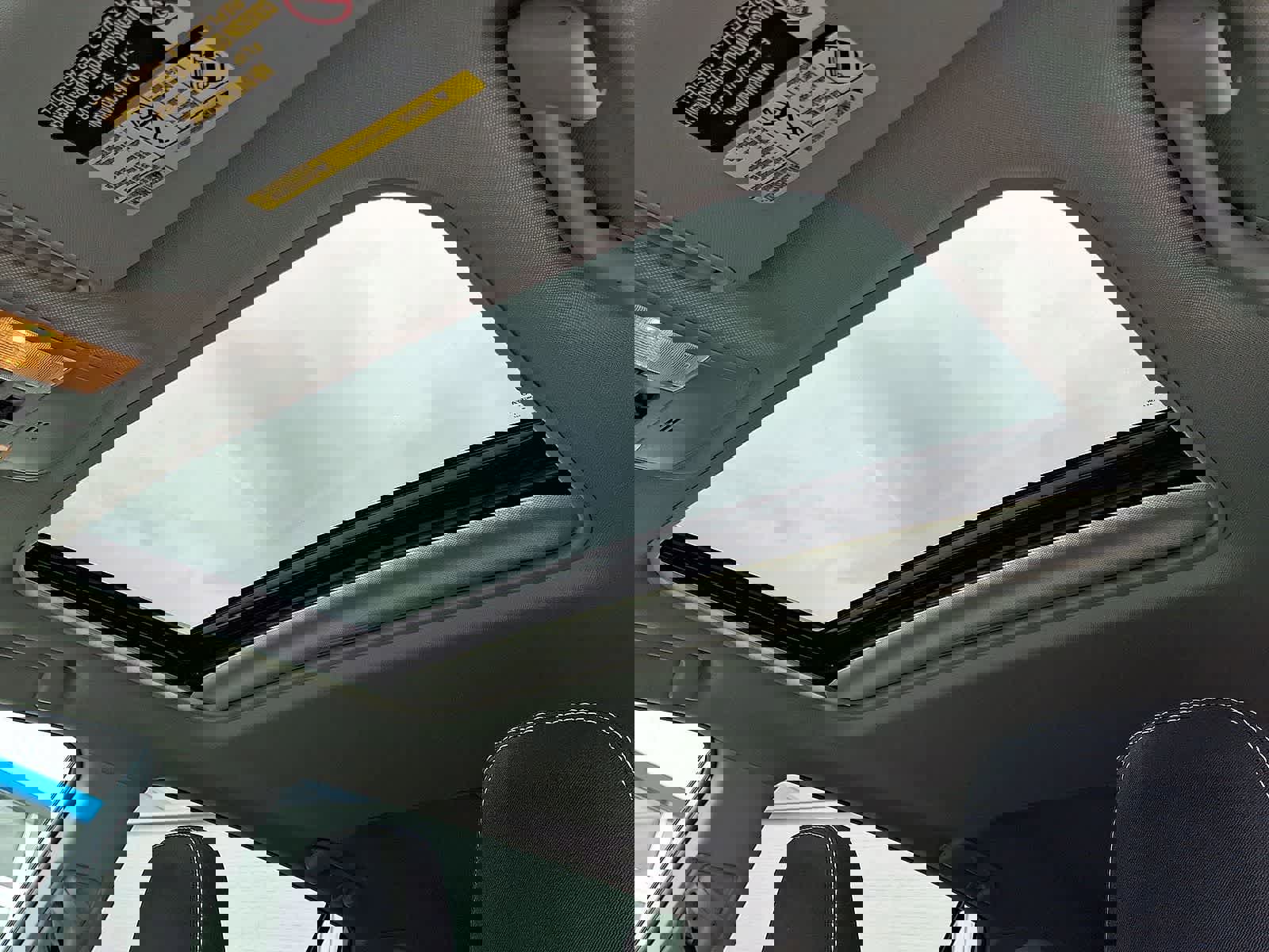 Used 2018 Toyota RAV4 XLE AWD/4WD image 25