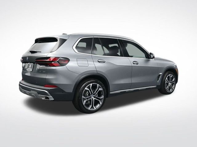 New 2026 BMW X5 xDrive40i w/ Climate Comfort Package image 4