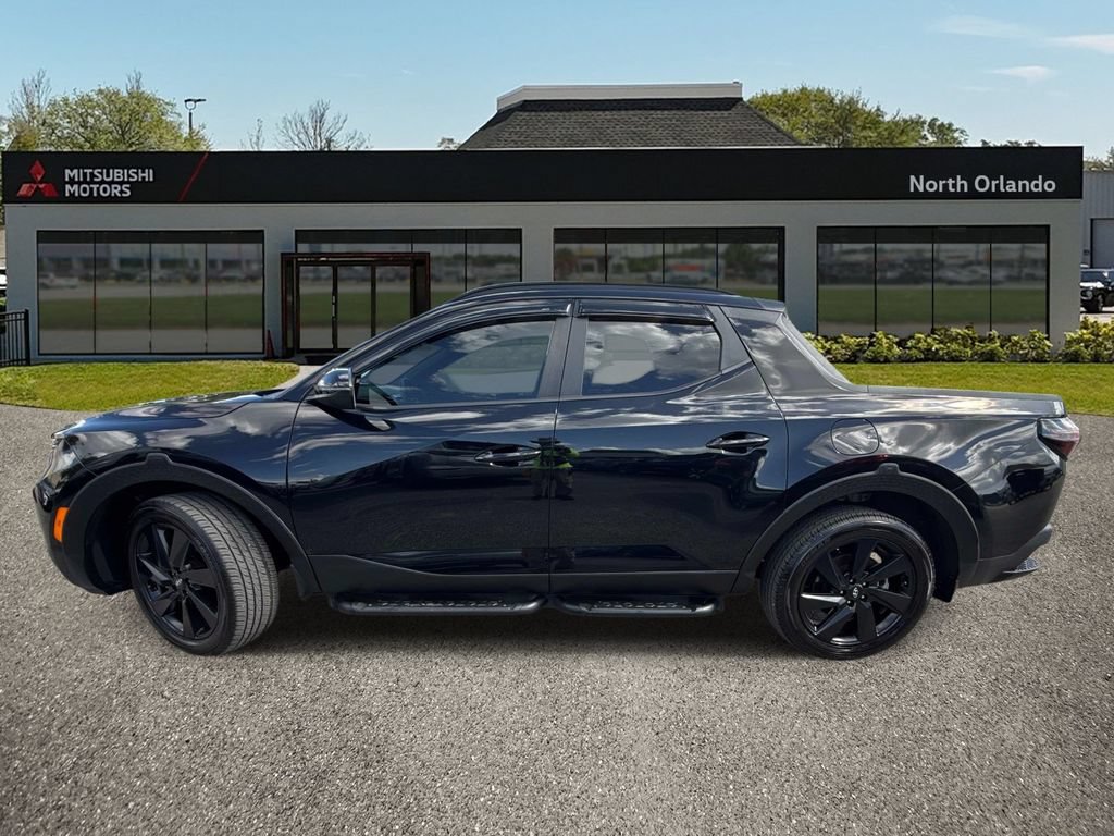 Used 2023 Hyundai Santa Cruz Night AWD/4WD image 2