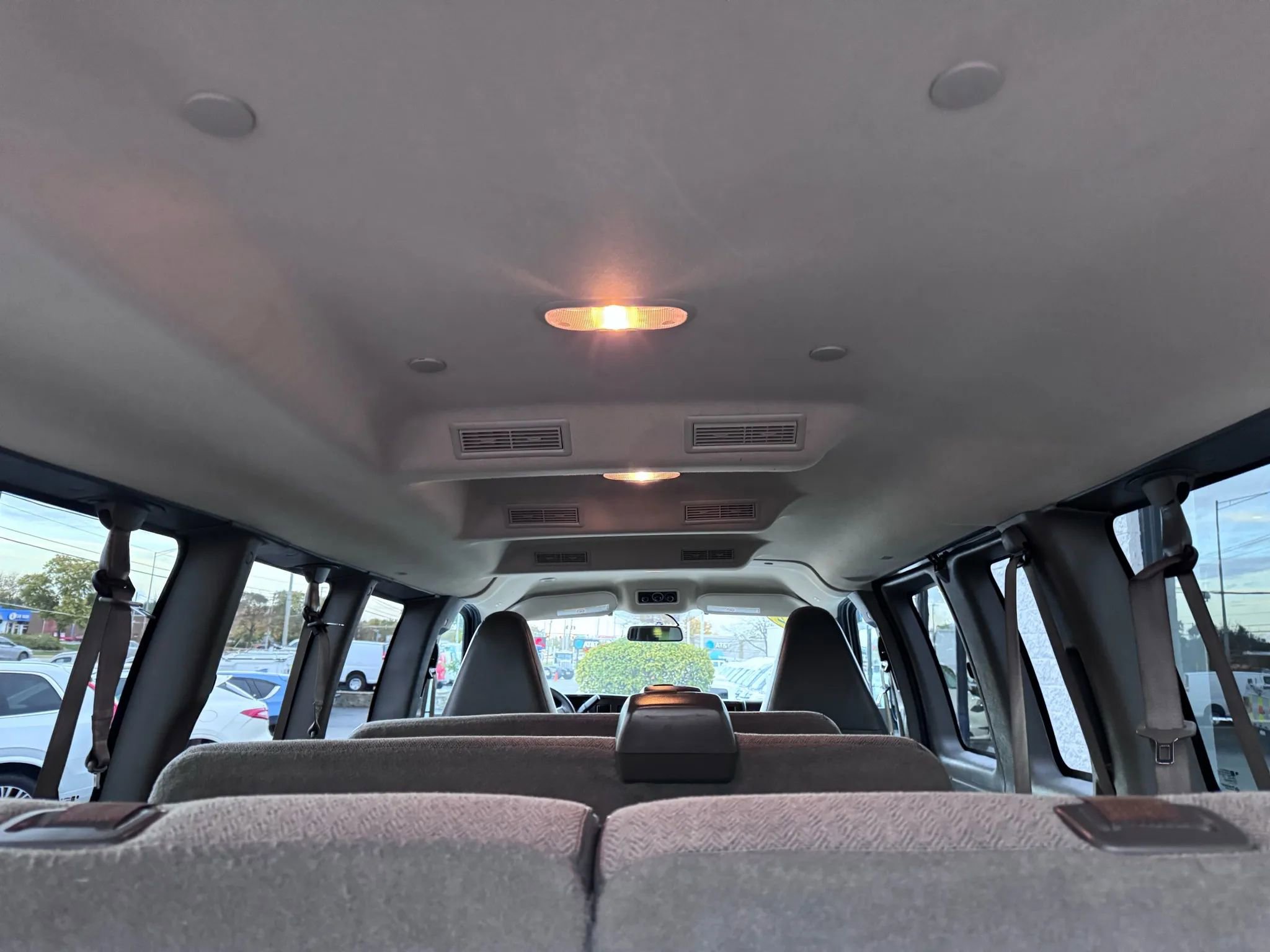 Used 2022 Chevrolet Express 3500 LS RWD image 19