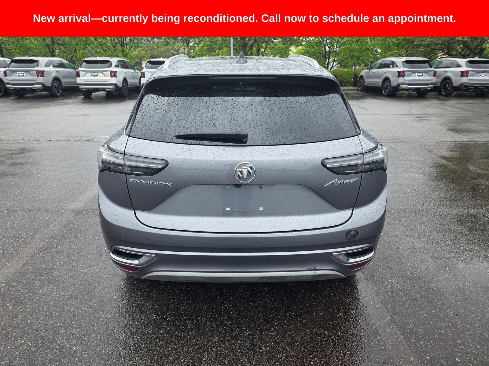 Used 2021 Buick Envision Avenir w/ Technology Package II FWD image 4
