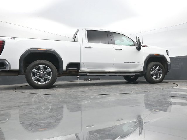 Used 2025 GMC Sierra 2500 SLT w/ SLT Convenience Package AWD/4WD image 44