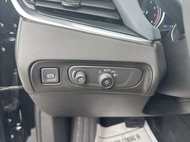 Used 2020 Buick Enclave Essence w/ Sound and Sites Package image 18