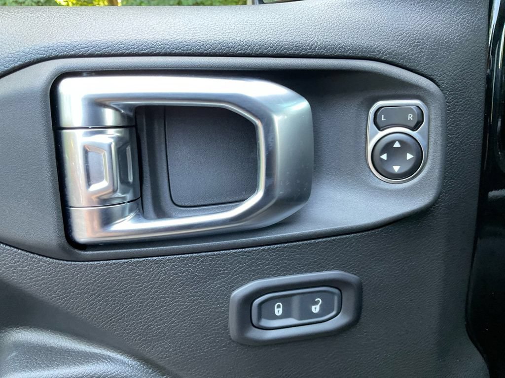 New 2025 Jeep Gladiator Sport AWD/4WD image 29