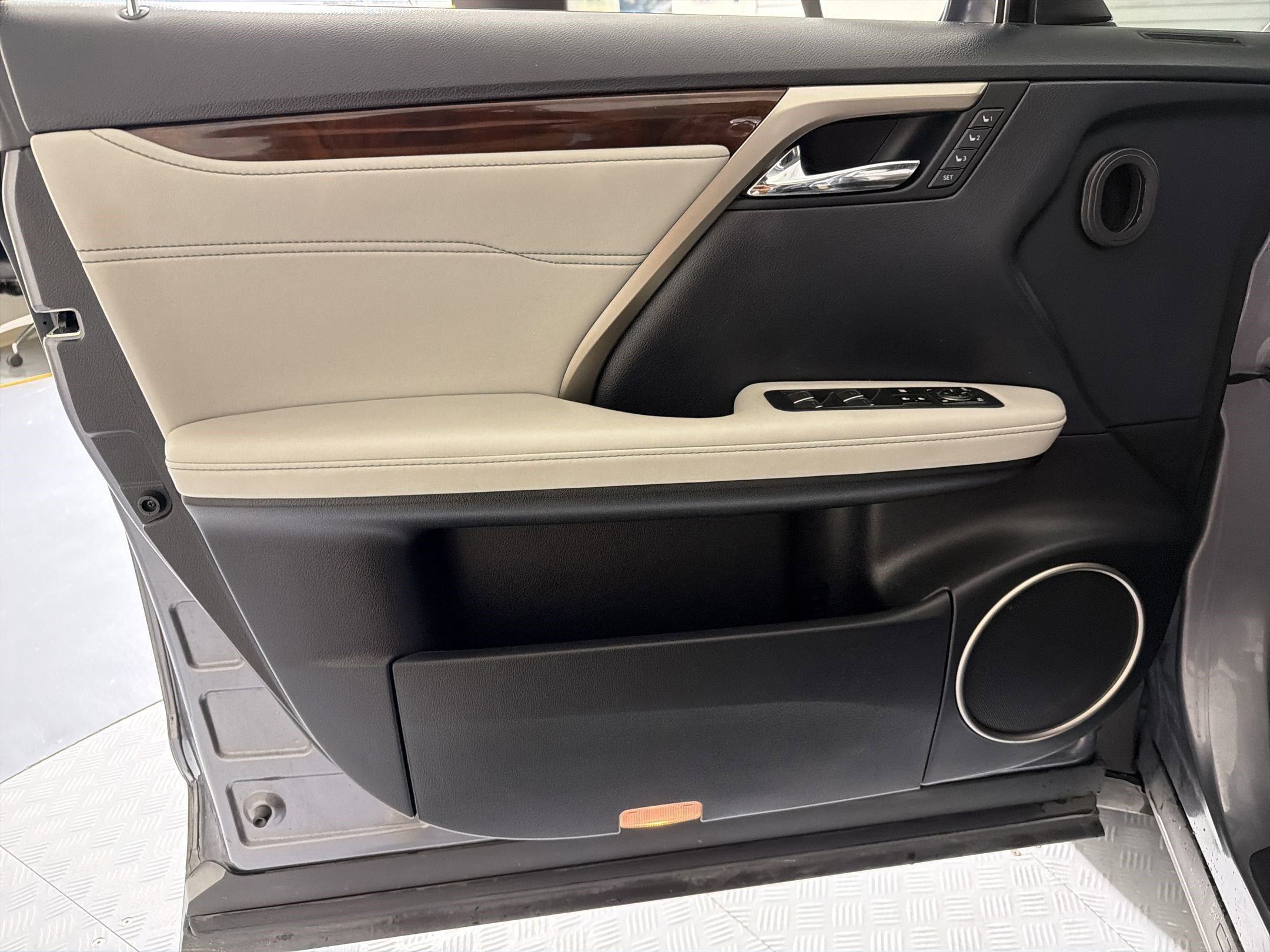 Used 2019 Lexus RX 350 FWD w/ Navigation Package image 21