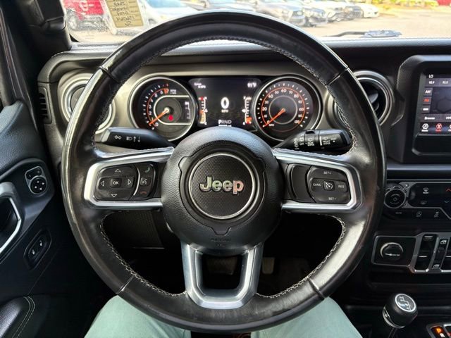 Used 2018 Jeep Wrangler Unlimited Sahara w/ LED Lighting Group AWD/4WD image 13