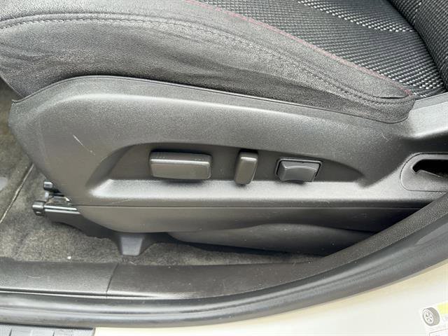 Used 2013 Chevrolet Equinox LT w/ Driver Convenience Package FWD image 11